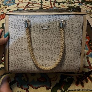 👜Large Guess crossbody bag👜